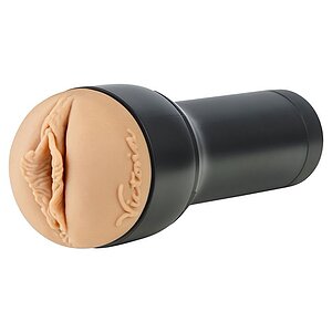 KIIROO Feel Victoria June — Stroker Discret 23,5 cm pe Vibreaza.ro