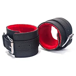 Cătușe Din Piele Cu Cataramă Devil Sticks Negru Cătușe Din Piele Cu Cataramă Devil Sticks Negru pe Vibreaza.ro