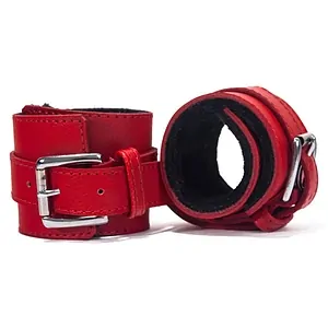 Cătușe Din Piele Devil Sticks Hard Bondage Roșu Cătușe Din Piele Devil Sticks Hard Bondage Roșu pe Vibreaza.ro