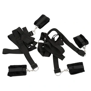 Set Cătușe Mâini Și Glezne Bed Shackles Negru Set Cătușe Mâini Și Glezne Bed Shackles Negru pe Vibreaza.ro