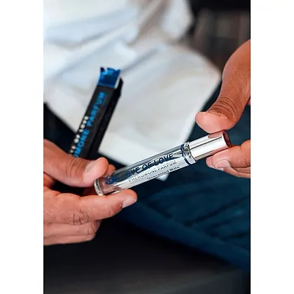 Eye Of Love Pheromone 10 ml Pentru Farmec Discret